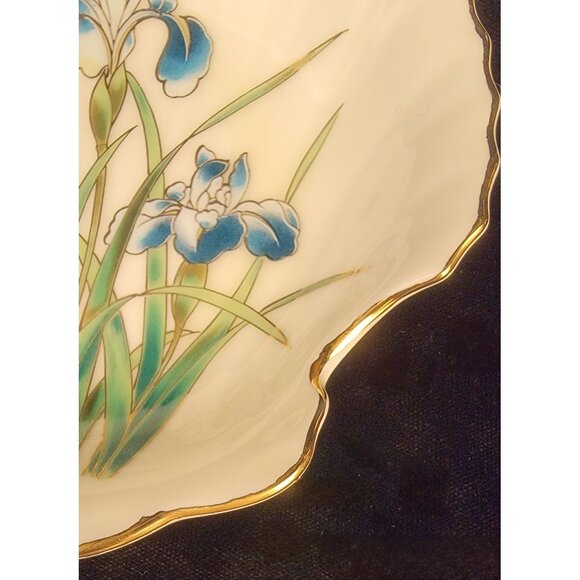 Vintage Takahashi Hand-Painted Porcelain Trinket Dish Featuring Irises - Picture 10 of 12